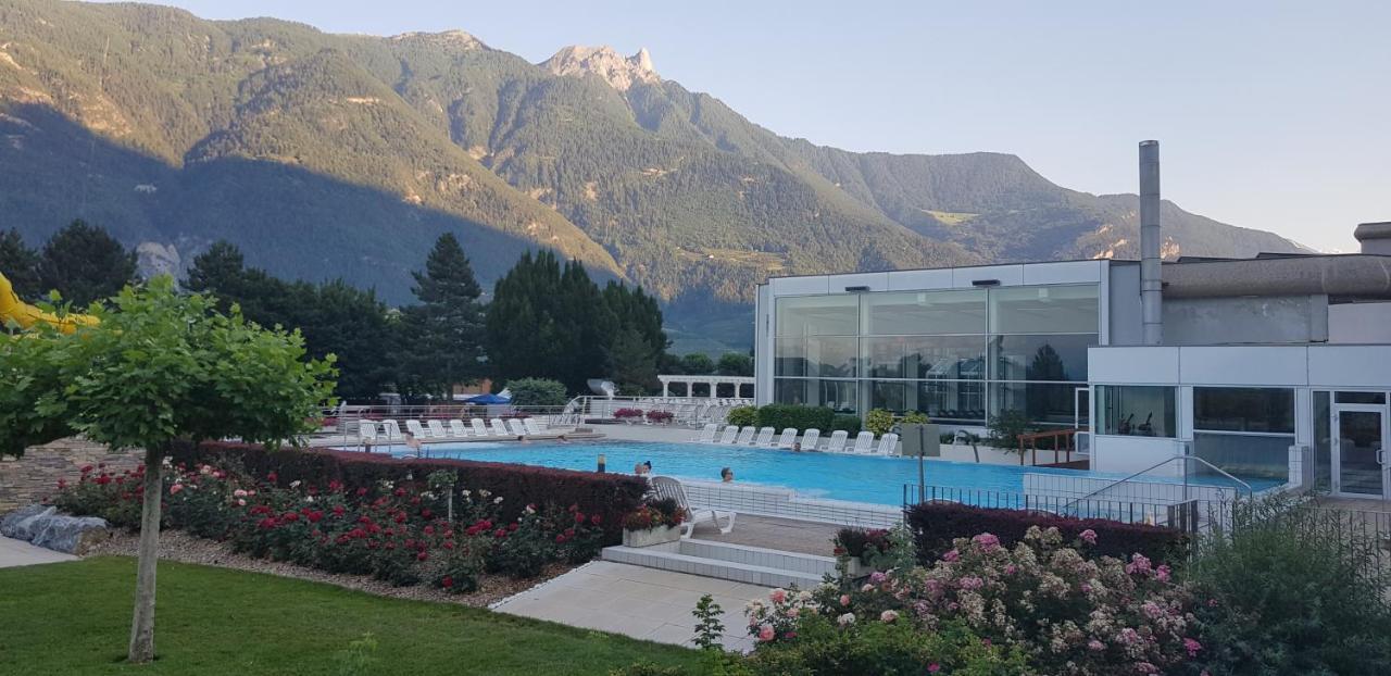 Un Moment De Detente Inoubliable Saillon-Les-Bain Exterior photo